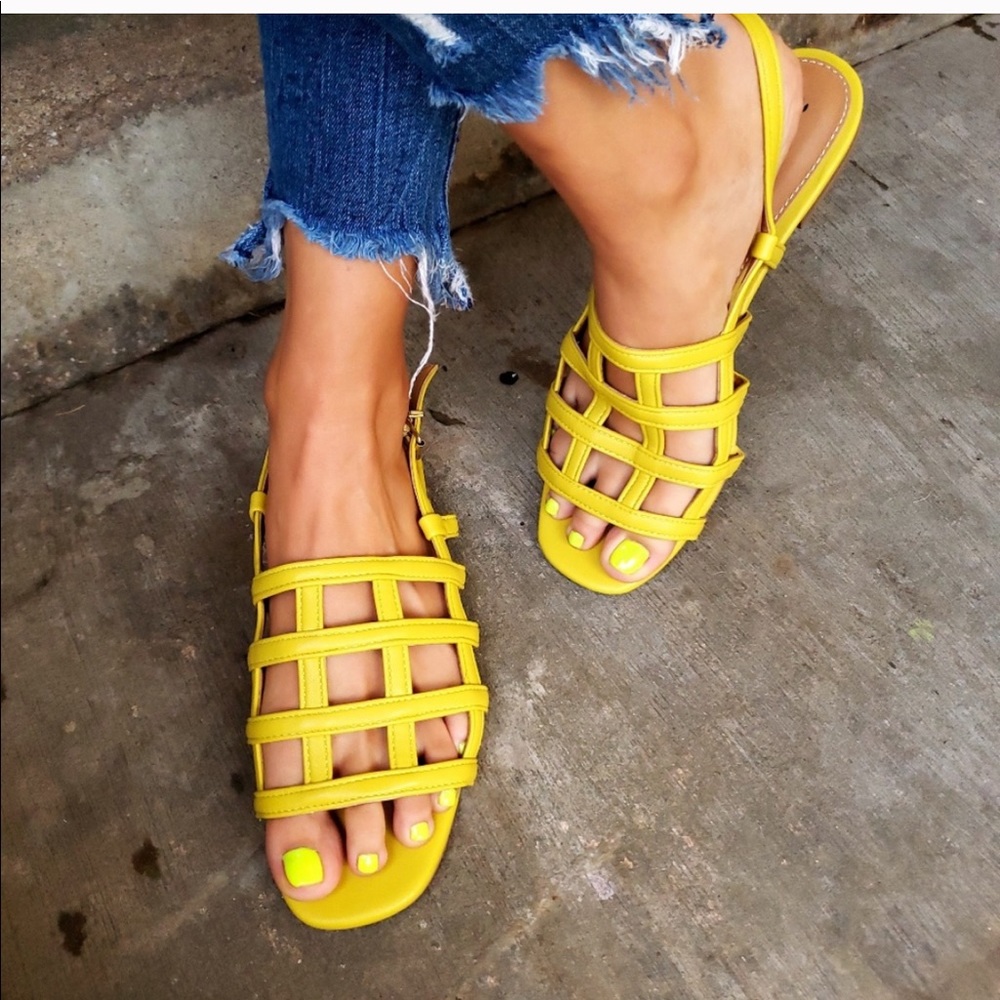 Qupid yellow caged sandal, size 6, EUC